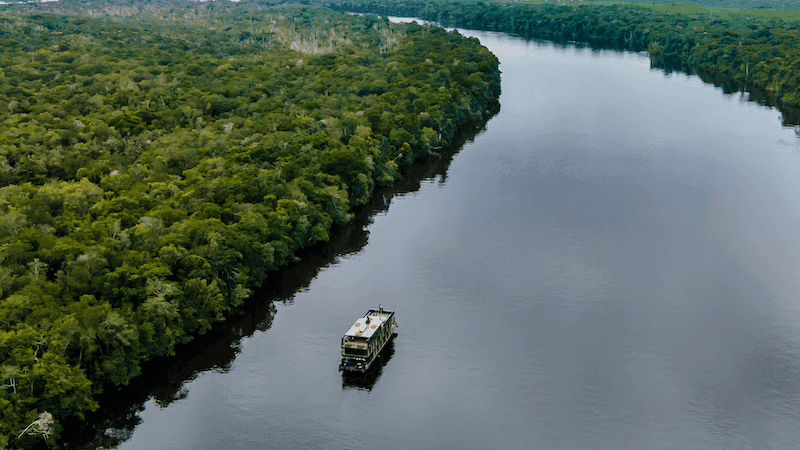 Communication services and options during your Amazon trip